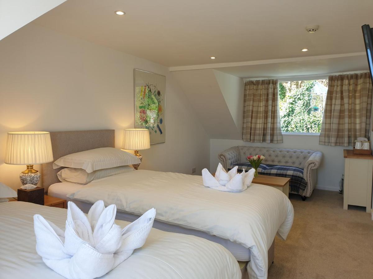 Carnaburg Guesthouse โทเบอร์โมรี ภายนอก รูปภาพ